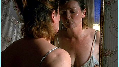 Pic: Brenda Blethyn in Secrets & Lies (1996)