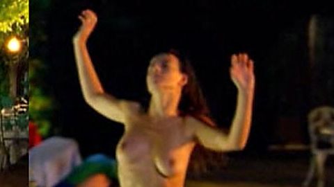 Pic: Romane Bohringer in Qui m'aime me suive (2006)