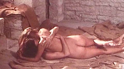 Pic: Barbara Bouchet in Non commettere atti impuri (1971)