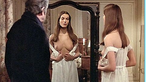 Pic: Carole Bouquet in That Obscure Object of Desire (1977)