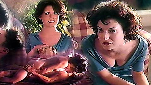 Pic: Lara Flynn Boyle in Past Tense (1994)
