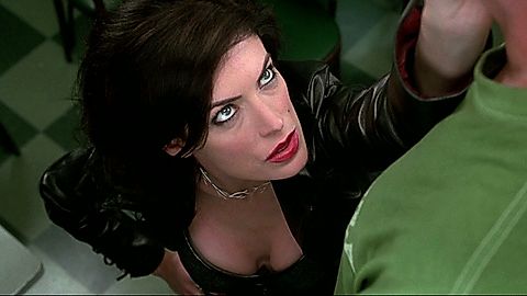 Pic: Lara Flynn Boyle in Men in Black II (2002)