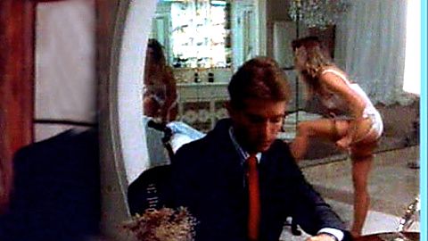 Pic: Tara Buckman in Object of Desire (1989)