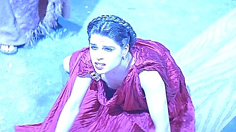 Pic: Neve Campbell in Scream 2 (1997)