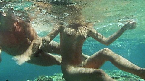 Pic: Phoebe Cates in Paradise (1982)