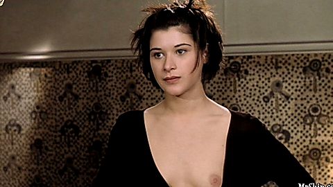 Pic: Valentina Cervi in Rien sur Robert (1999)