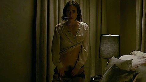 Pic: Jennifer Connelly in Shelter (2015)