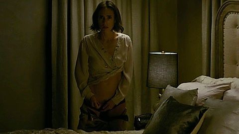 Pic: Jennifer Connelly in Shelter (2015)