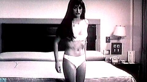 Pic: Penélope Cruz in El amor perjudica seriamente la salud (1996)