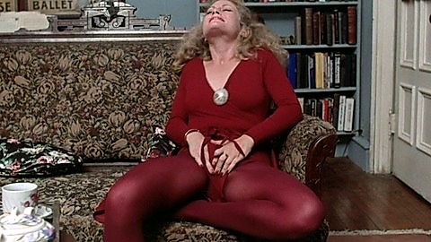 Pic: Beverly D'Angelo in The Sentinel (1977)