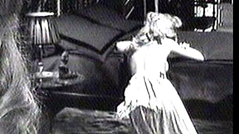 Pic: Catherine Deneuve in Château en Suède (1963)