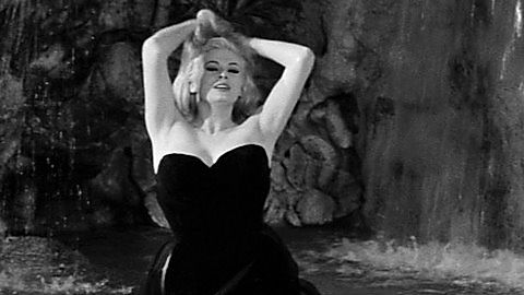 Pic: Anita Ekberg in La Dolce Vita (1960)