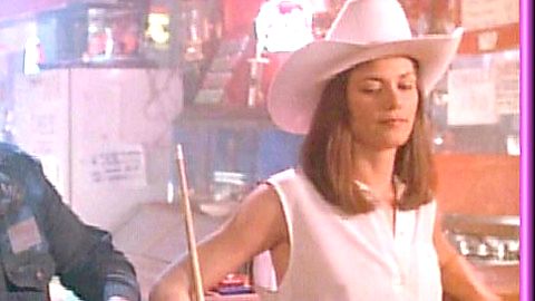 Pic: Linda Fiorentino in Beyond the Law (1992)