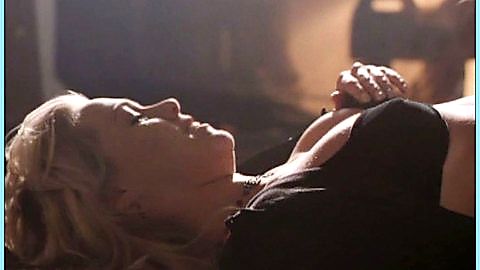 Pic: Jennie Garth in An Unfinished Affair (1996)