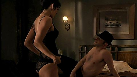 Pic: Annabeth Gish in FlashForward (2009)