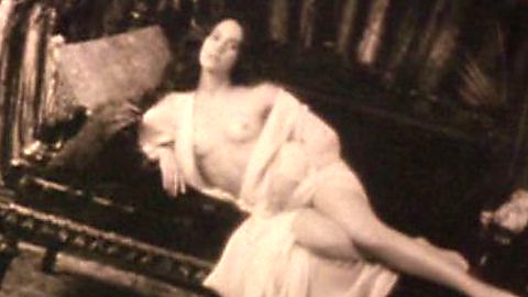 Pic: Joanna Going in Wyatt Earp (1994)