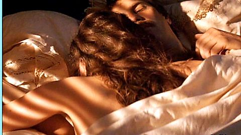 Pic: Joanna Going in Wyatt Earp (1994)