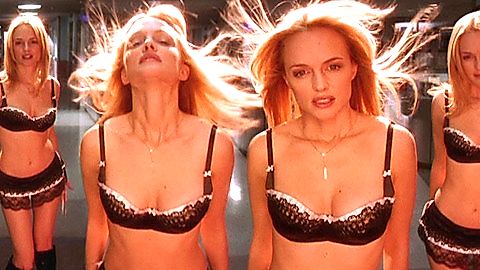 Pic: Heather Graham in Scrubs (2001)