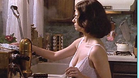 Pic: Laura San Giacomo in Nina Takes a Lover (1995)