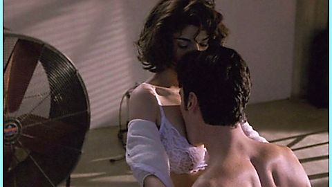 Pic: Laura San Giacomo in Nina Takes a Lover (1995)