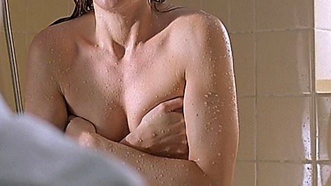 Pic: Debra Messing in The Wedding Date (2005)