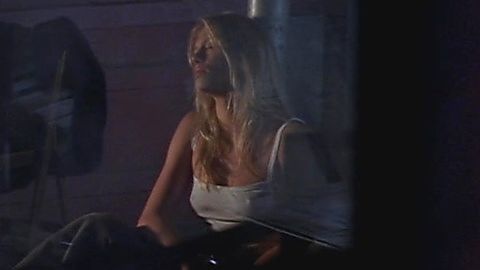 Pic: Peta Wilson in La Femme Nikita (1997)