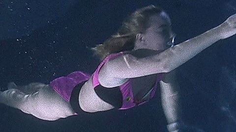 Pic: Courtney Thorne-Smith in Side Out (1990)