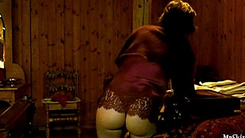 Pic: Irène Jacob in Spy Games (1999)