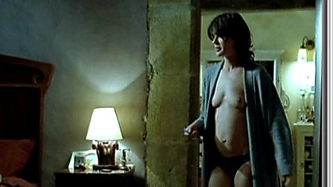 Pic: Irène Jacob in La educación de las hadas (2006)