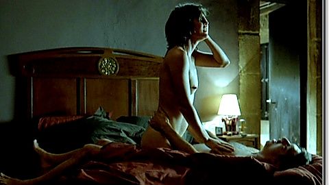 Pic: Irène Jacob in La educación de las hadas (2006)