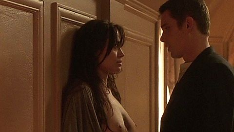 Pic: Angelina Jolie in Taking Lives (2004)