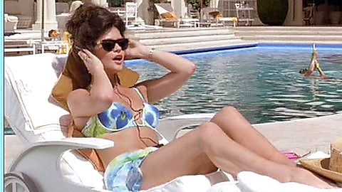 Pic: Catherine Zeta-Jones in Splitting Heirs (1993)