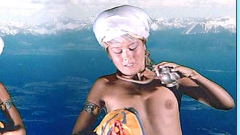 Pic: Catherine Zeta-Jones in Les 1001 nuits (1990)