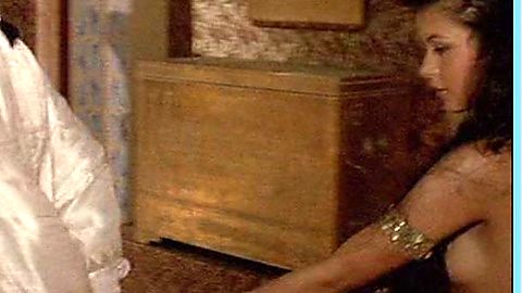 Pic: Catherine Zeta-Jones in Les 1001 nuits (1990)