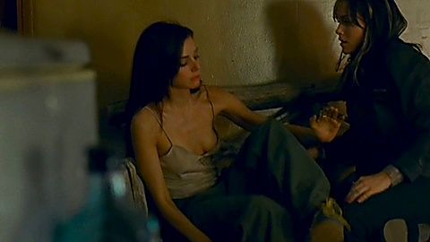Pic: Mia Kirshner in 24 (2001)