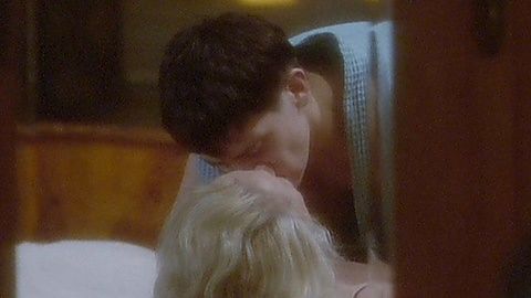 Pic: k.d. lang in Salmonberries (1991)
