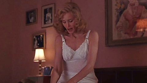 Pic: Jessica Lange in Everybody's All-American (1988)
