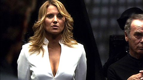 Pic: Lucy Lawless in Battlestar Galactica (2004)