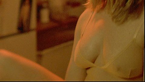 Pic: Jennifer Jason Leigh in In the Cut (2003)