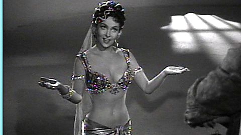 Pic: Gina Lollobrigida in Les belles de nuit (1952)