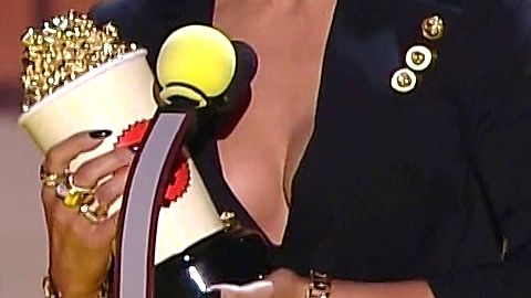 Pic: Jennifer Lopez in MTV Movie Awards (2016)