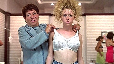 Pic: Natasha Lyonne in Slums of Beverly Hills (1998)