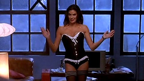 Pic: Teri Hatcher in Desperate Housewives (2004)