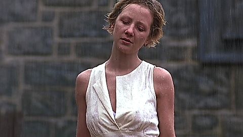 Pic: Anne Heche in Return to Paradise (1998)