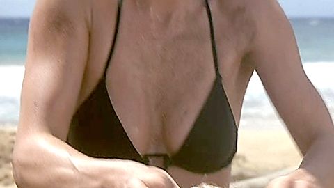 Pic: Anne Heche in Six Days Seven Nights (1998)