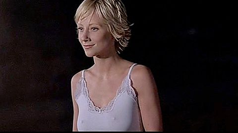 Pic: Anne Heche in Six Days Seven Nights (1998)