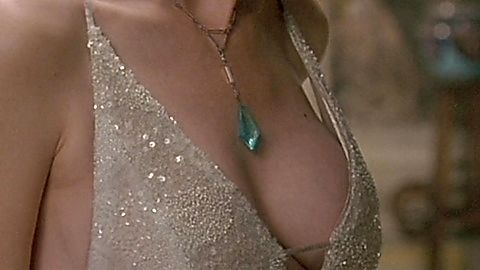 Pic: Helen Hunt in A Good Woman (2004)