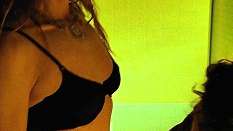 Pic: Holly Hunter in Thirteen (2003)