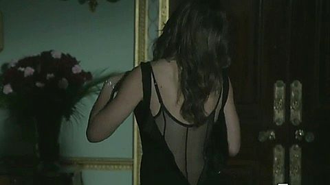 Pic: Elizabeth Hurley in The Royals (2015)
