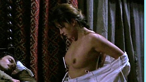 Pic: Sophie Marceau in La fille de d'Artagnan (1994)